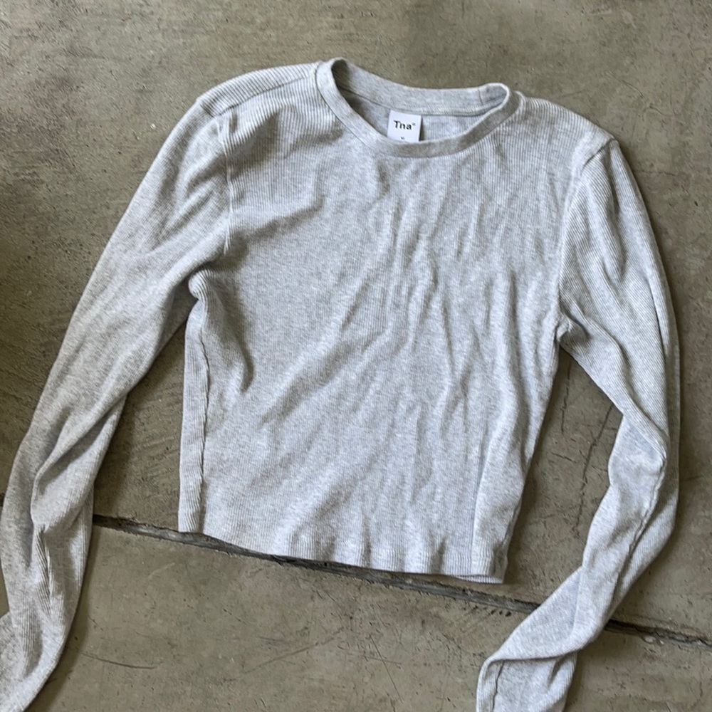 Aritzia Long Sleeve Ribbed Crop